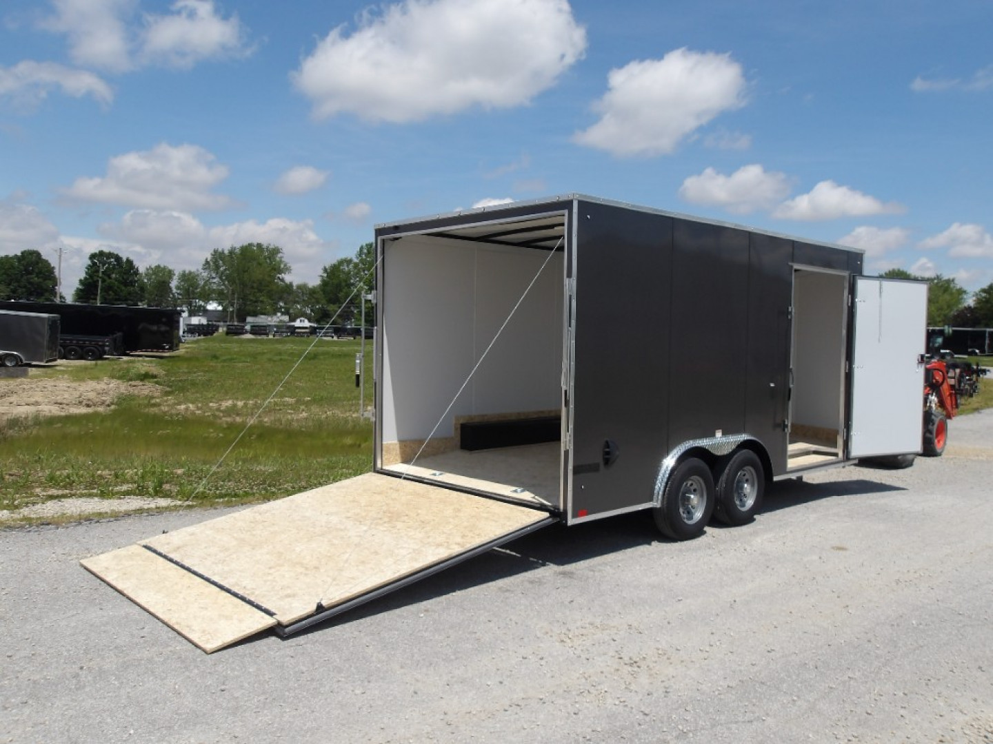 New 2026 Discovery Trailers DCHET8.516TA3 Cargo / Enclosed Trailer