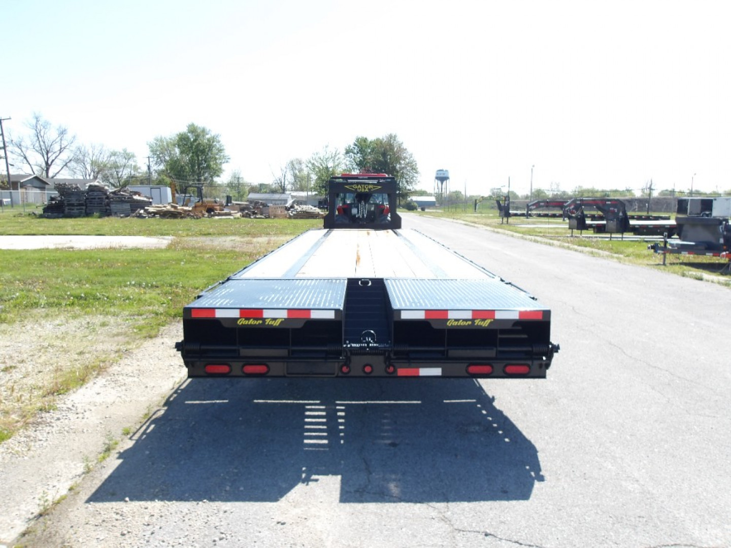 New 2025 Gatormade Trailers 30+5 Gooseneck 16K Flatbed Trailer