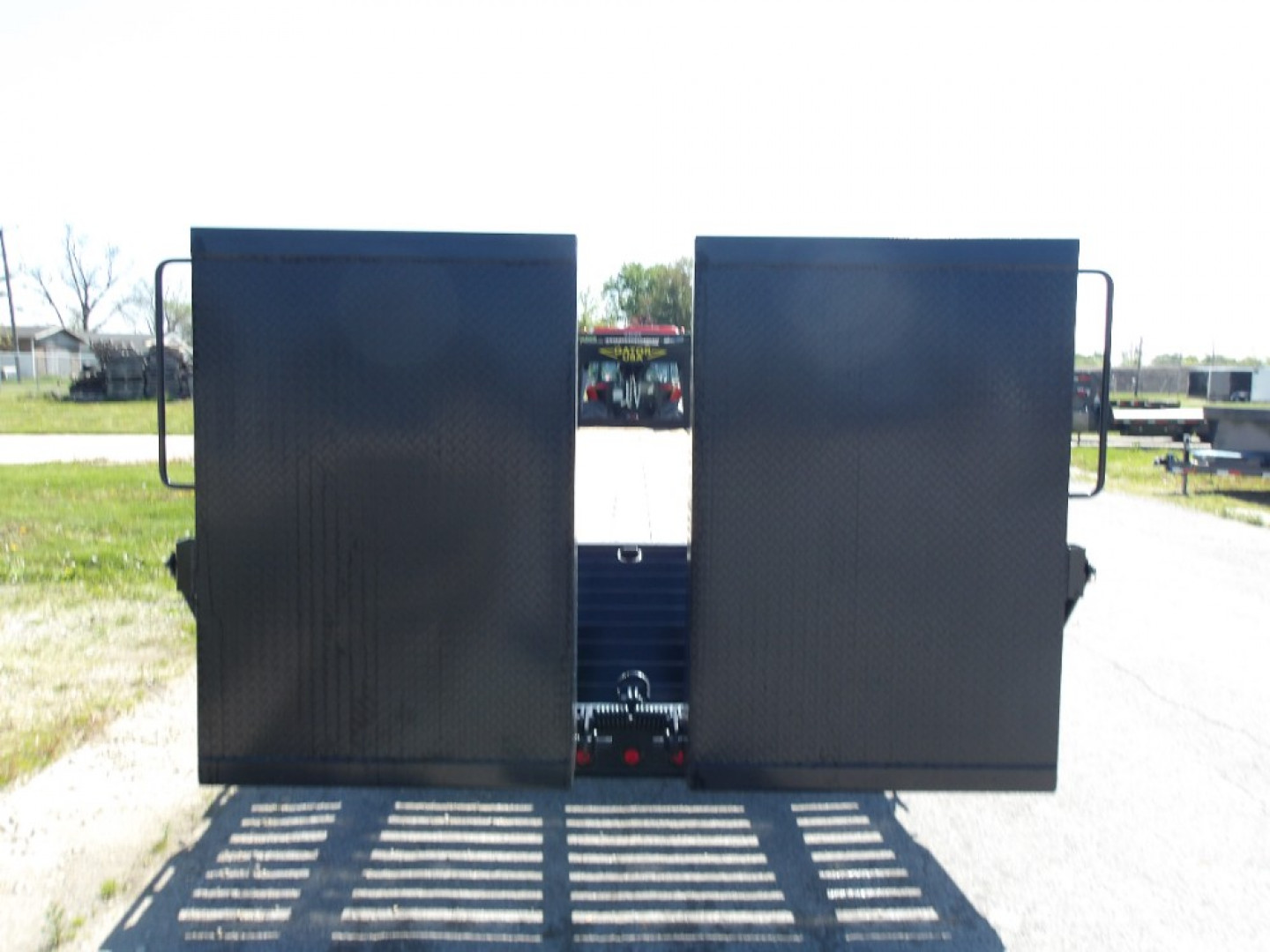 New 2025 Gatormade Trailers 30+5 Gooseneck 16K Flatbed Trailer