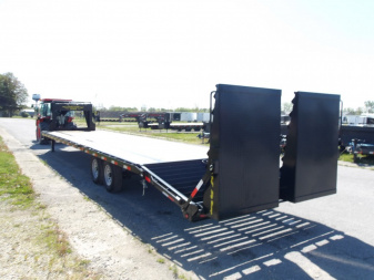 New 2025 Gatormade Trailers 30+5 Gooseneck 16K Flatbed Trailer