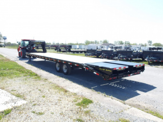 New 2025 Gatormade Trailers 30+5 Gooseneck 16K Flatbed Trailer