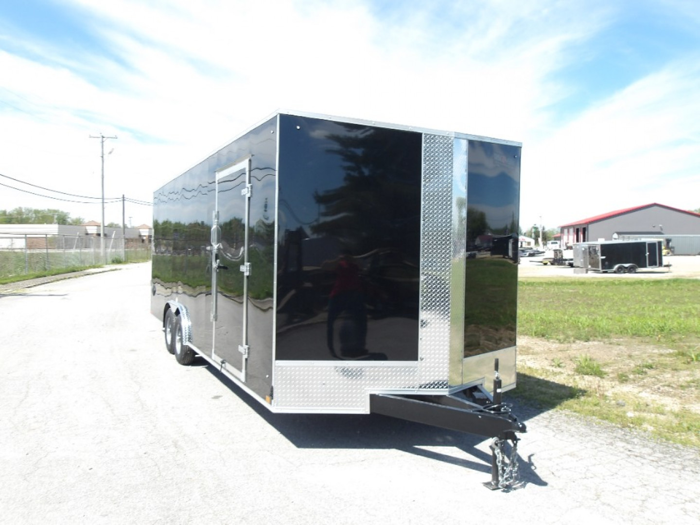 New 2026 Discovery Trailers DCHET8.524TA3 Cargo / Enclosed Trailer