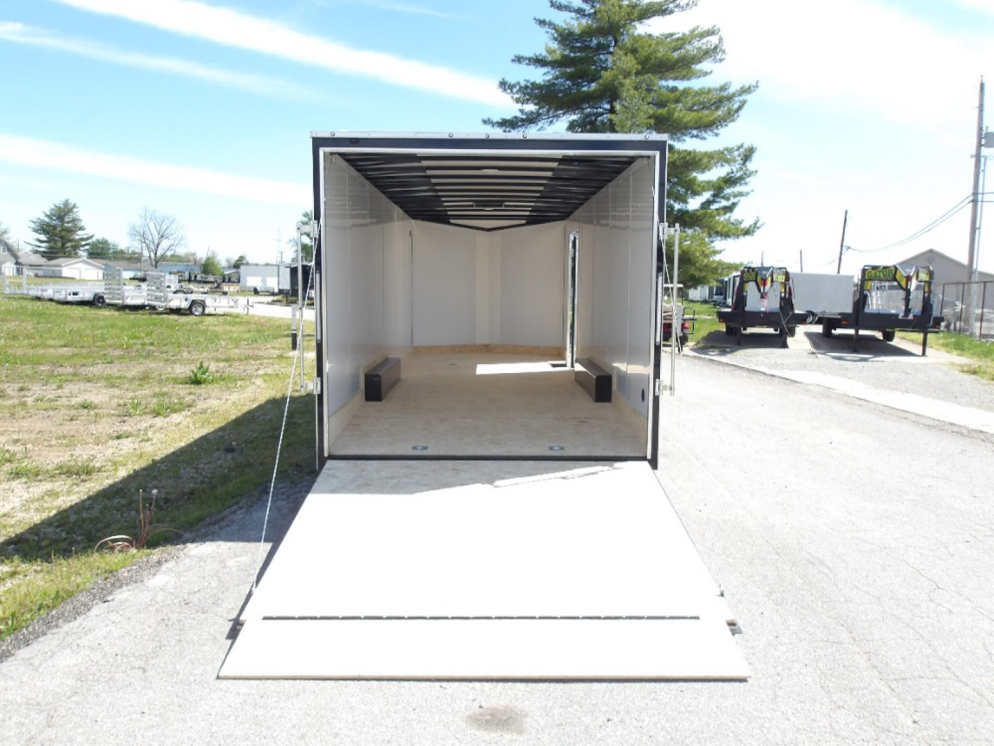 New 2026 Discovery Trailers DCHET8.524TA3 Cargo / Enclosed Trailer