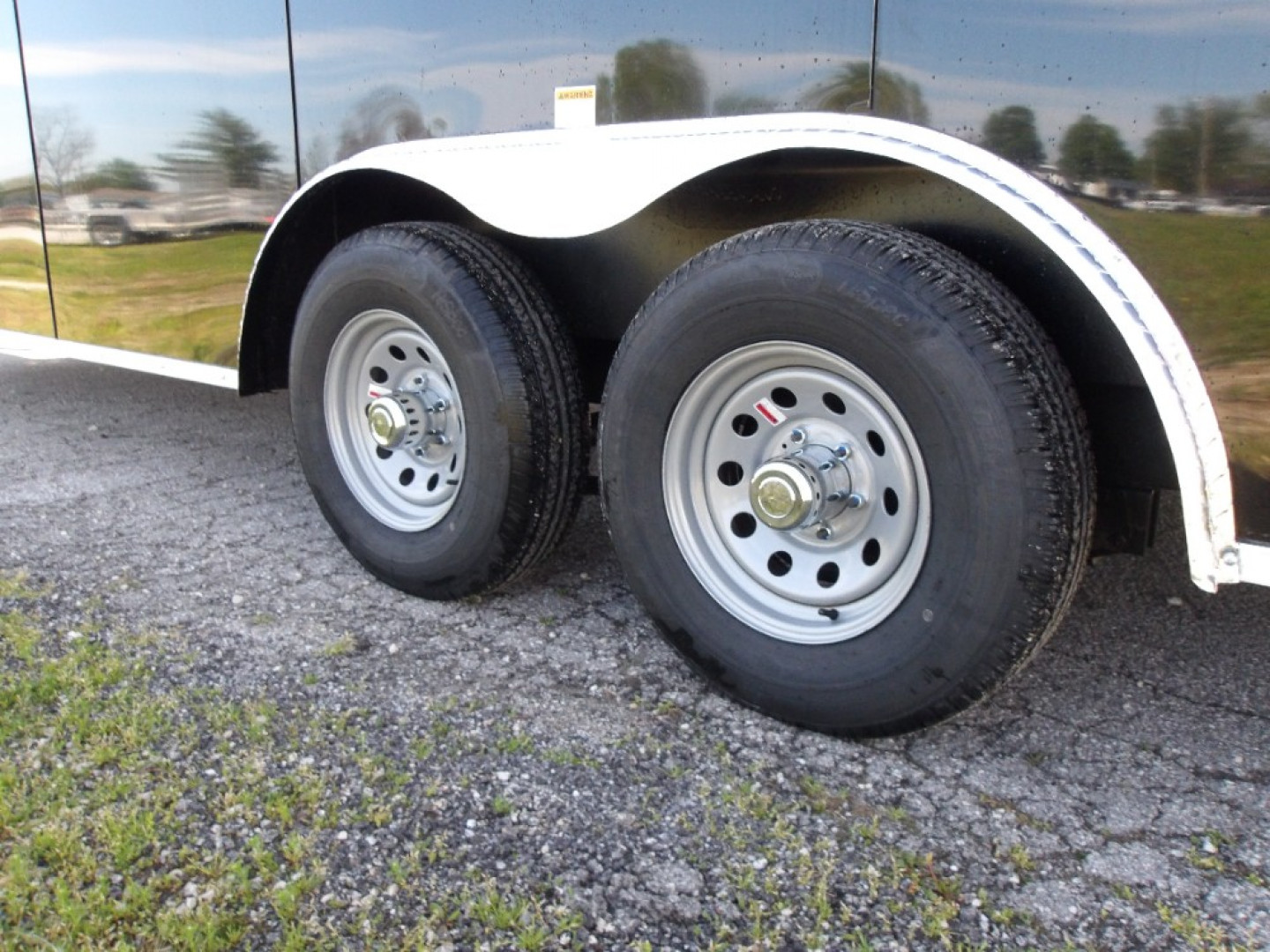 New 2026 Discovery Trailers DCHET8.524TA3 Cargo / Enclosed Trailer