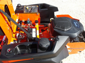 New 2025 Bad Boy BMZ42KT722 - Rambler 42" Kohler KT722 Lawn Mowers