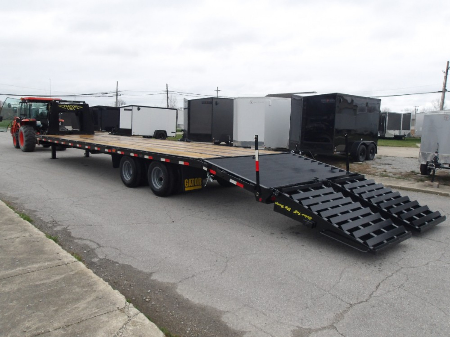 New 2025 Gatormade Trailers 30+5 Elite Gooseneck 24.9K Flatbed Trailer