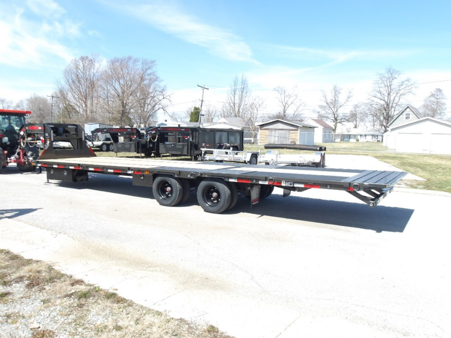 New 2025 MAXXD YDB10232 Flatbed Trailer