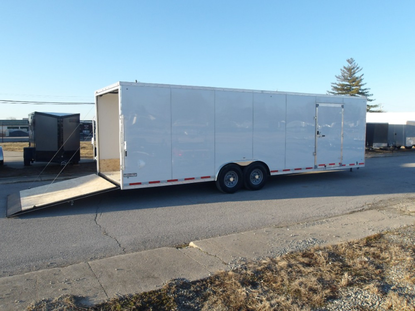 New 2025 Discovery Trailers DCH8528TA5 Cargo / Enclosed Trailer