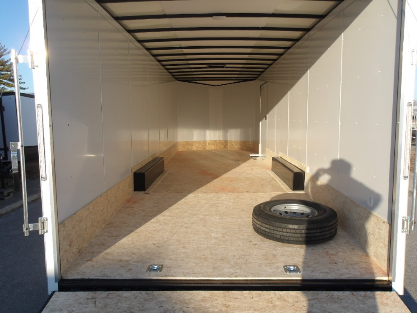 New 2025 Discovery Trailers DCH8528TA5 Cargo / Enclosed Trailer