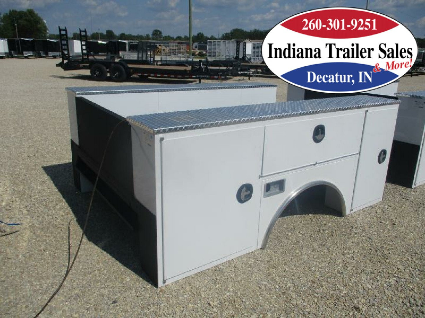 New CM Truck Beds CBG 98/78VVSSG2M Truck Bed