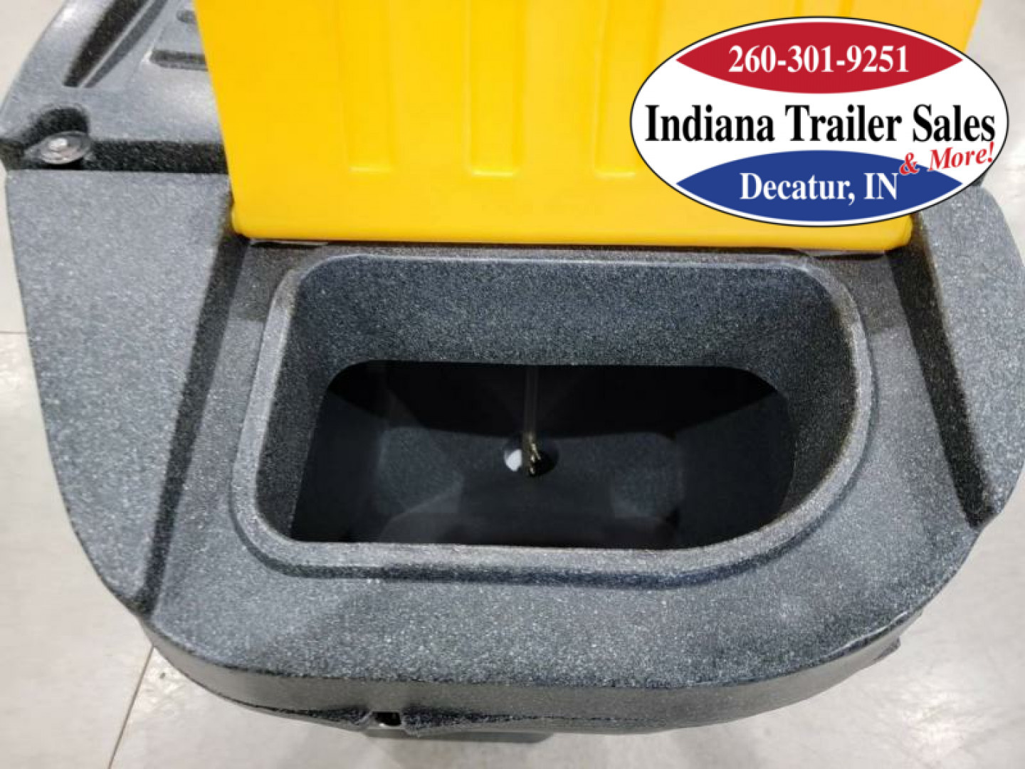 New SNO-WAY SW99101021 - 4 - CU. FT. TAILGATE Salt Spreader