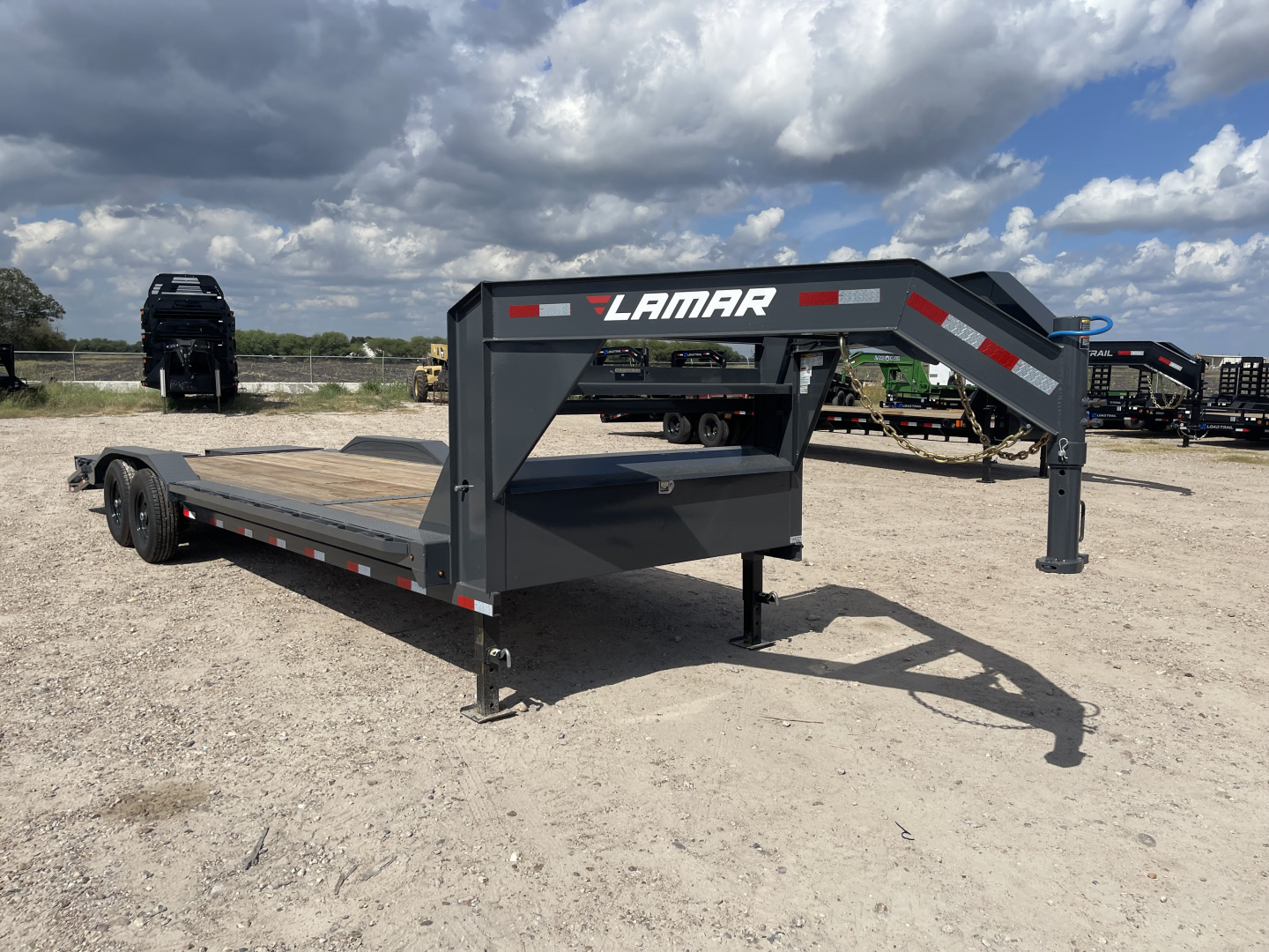 New 2026 Lamar Trailers 102X26 Gooseneck Lowboy Max Ramps 14K