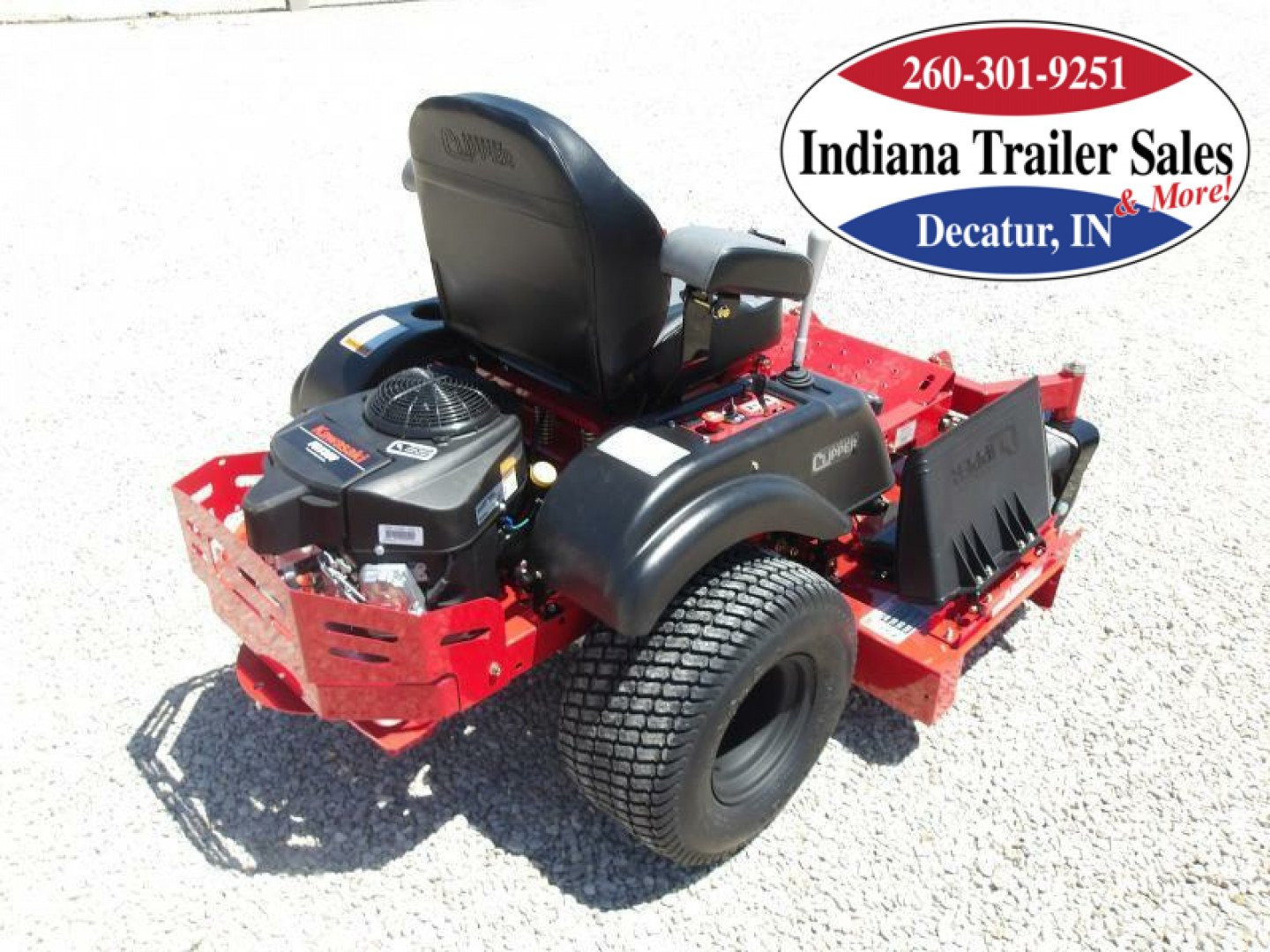 New Country Clipper 2460KAJ-C315 XLT Lawn Mowers