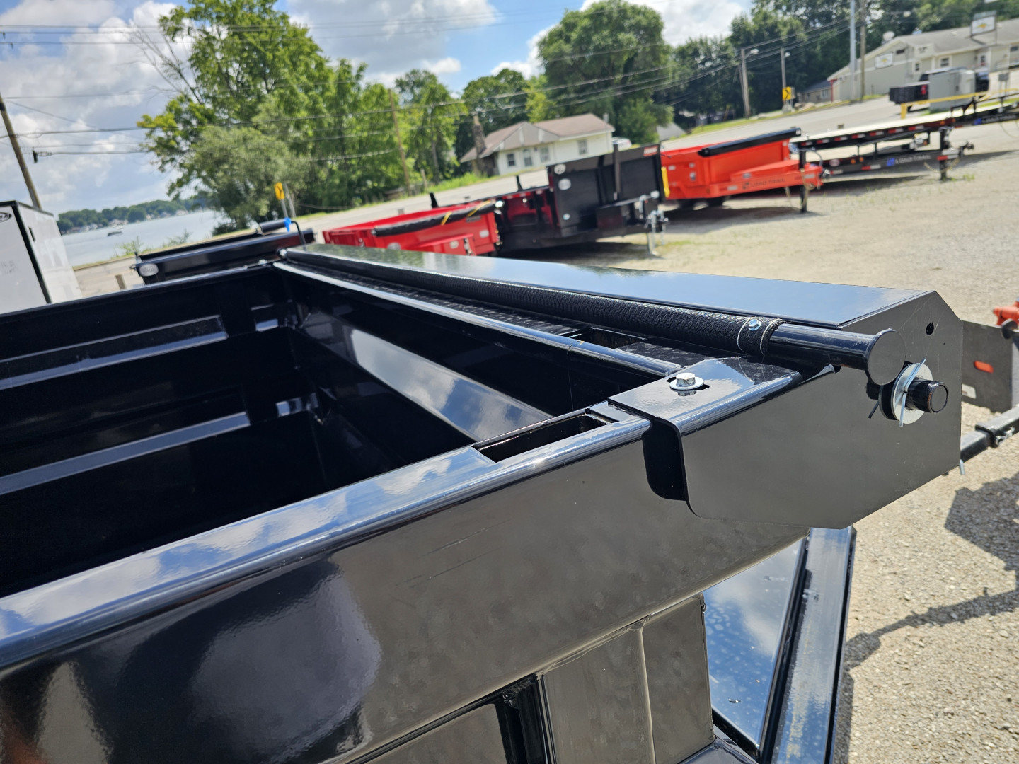 New 2025 BRAND NEW LOAD TRAIL 83" x 14' 36" SIDES Tandem Axle Dump Low-Pro Dump TRAILER Dump Trailer