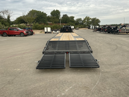 New 2026 PJ 102"x40' GN Low-Pro Flatbed w/ Duals - LD