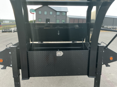 New 2026 PJ 102"x40' GN Low-Pro Flatbed w/ Duals - LD