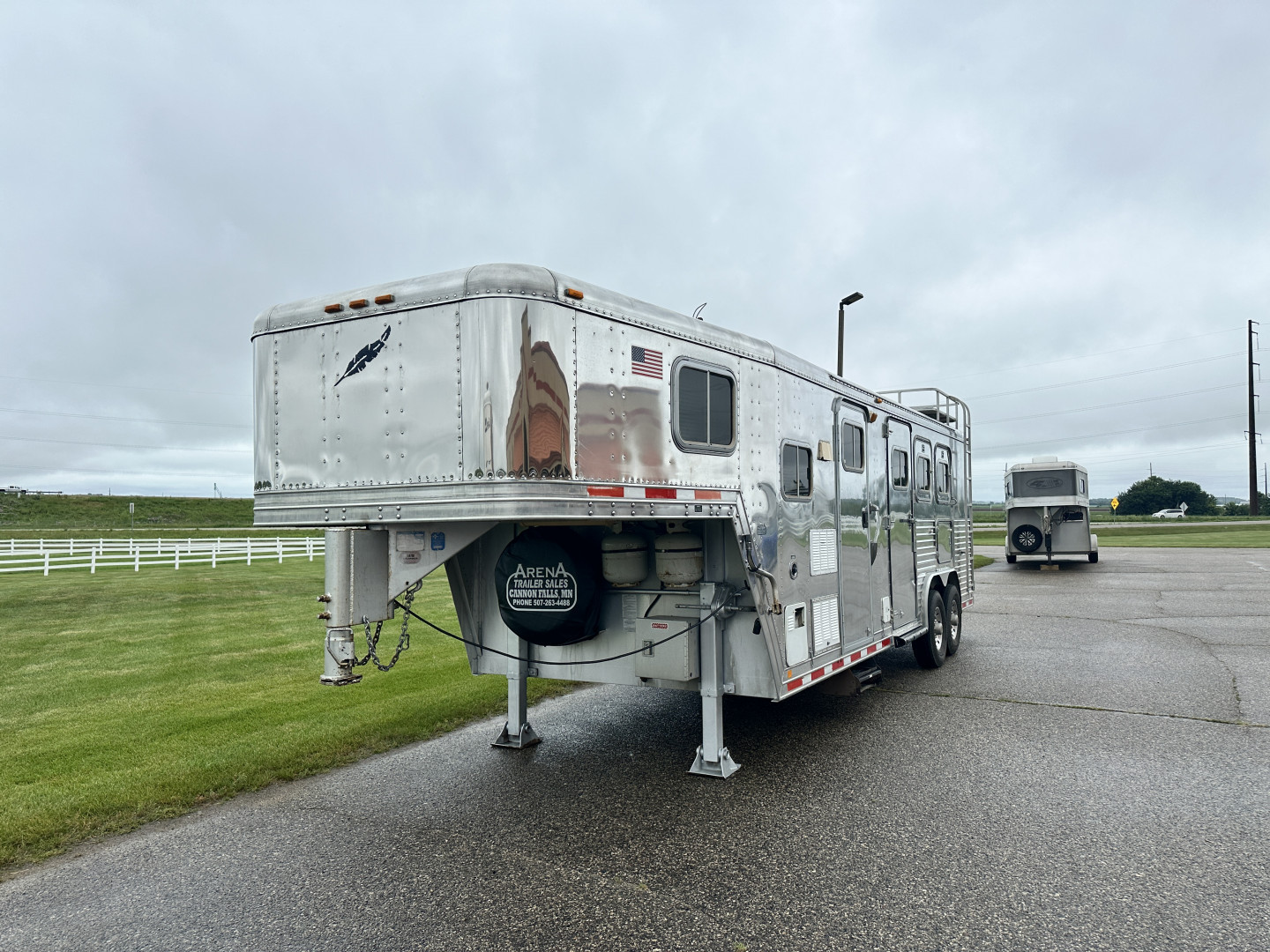 Used 1997 Featherlite Trailers 3H 10' LQ Horse Trailer