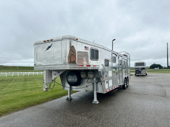 Used 1997 Featherlite Trailers 3H 10' LQ Horse Trailer