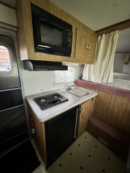 Used 1997 Featherlite Trailers 3H 10' LQ Horse Trailer