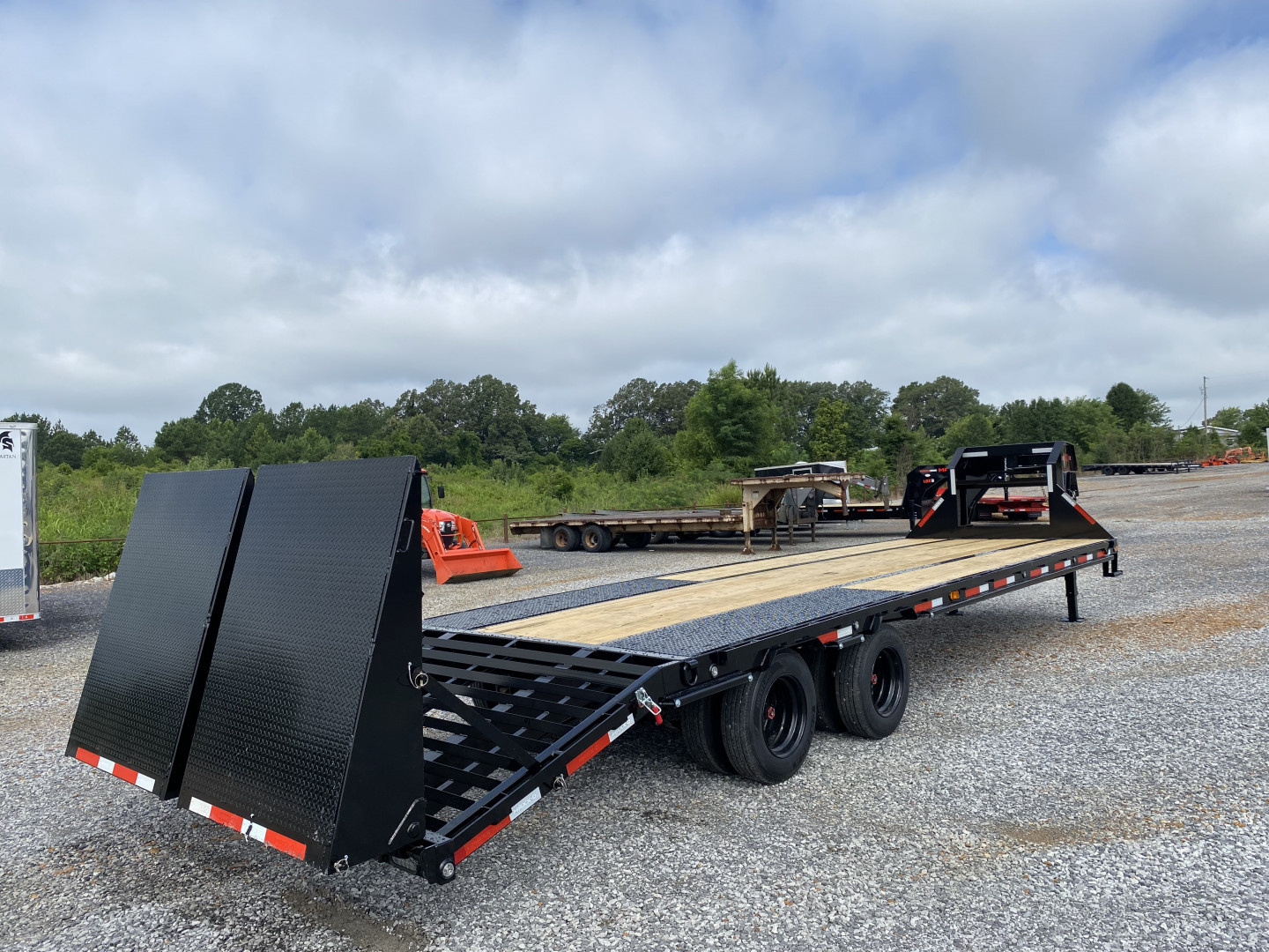 New 2026 MAXXD Gooseneck Flatbed Trailer | 102" x 30' 30K GVWR
