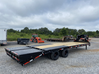 New 2026 MAXXD Gooseneck Flatbed Trailer | 102" x 30' 30K GVWR