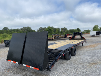 New 2026 MAXXD Gooseneck Flatbed Trailer | 102" x 30' 30K GVWR
