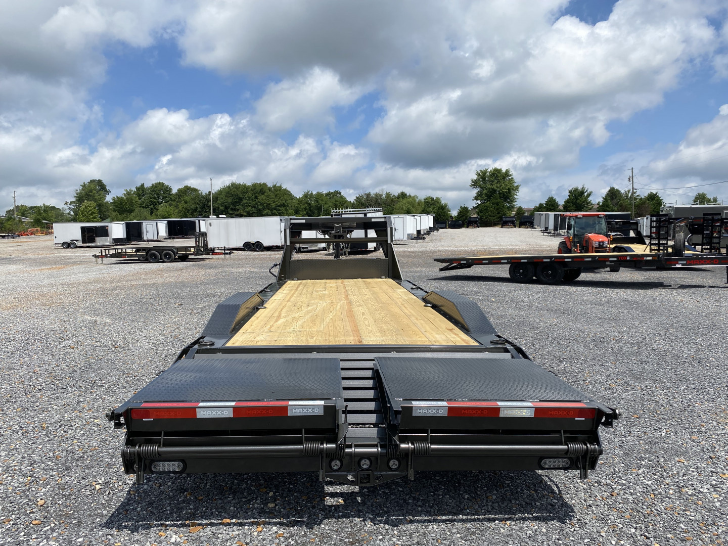 New 2026 MAXXD Gooseneck Trailer | 102" x 26' 18K GVWR