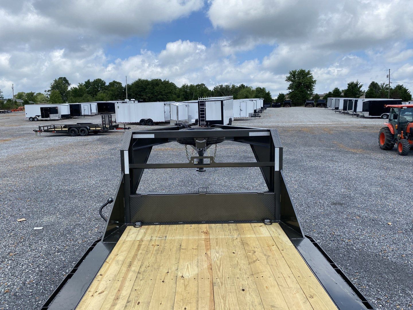 New 2026 MAXXD Gooseneck Trailer | 102" x 26' 18K GVWR
