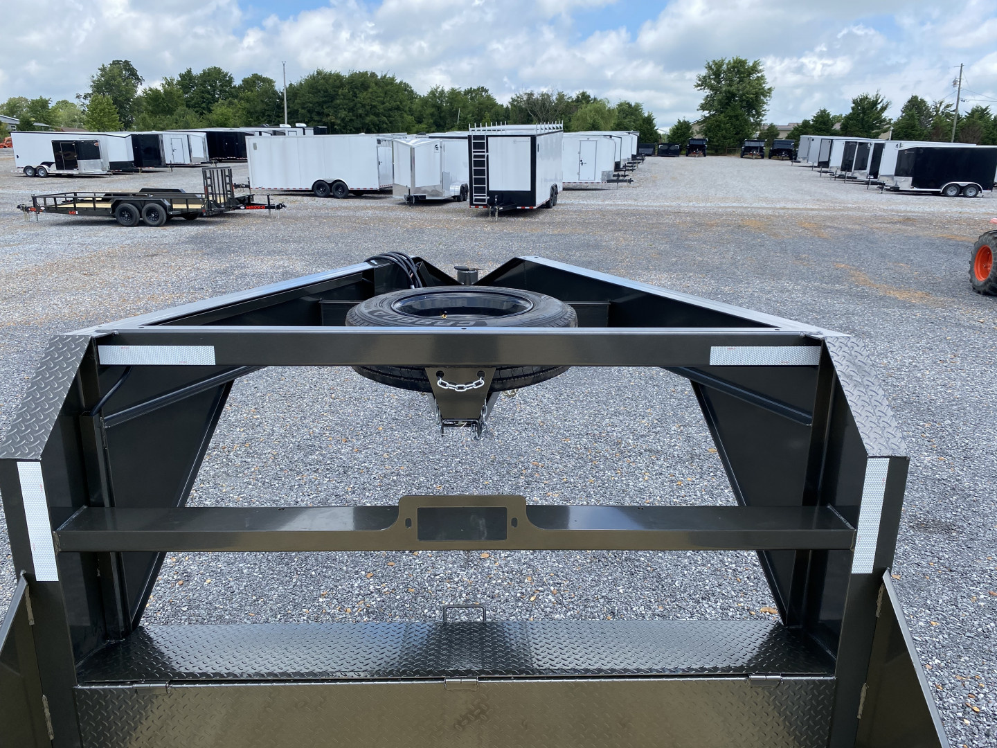 New 2026 MAXXD Gooseneck Trailer | 102" x 26' 18K GVWR