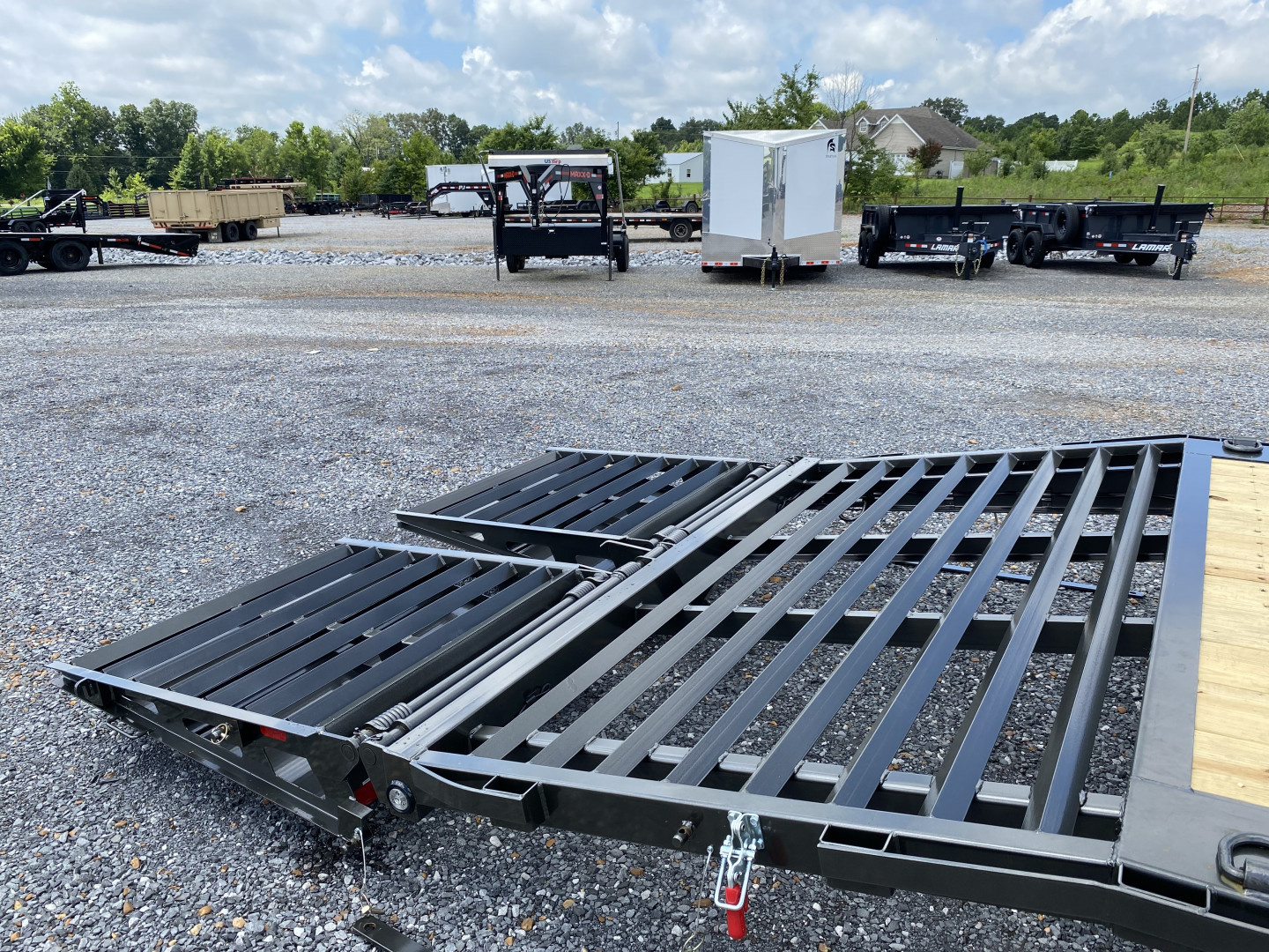 New 2026 MAXXD Gooseneck Trailer | 102" x 26' 18K GVWR