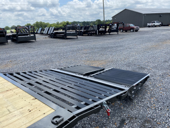 New 2026 MAXXD Gooseneck Trailer | 102" x 26' 18K GVWR