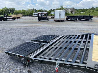 New 2026 MAXXD Gooseneck Trailer | 102" x 26' 18K GVWR