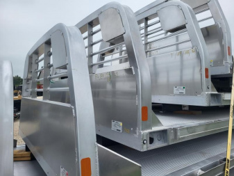 New 2024 CM Truck Beds ALRD 8'6/97/58/42