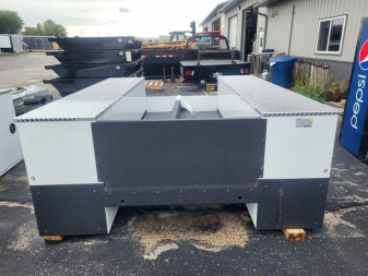 New 2024 CM Truck Beds CMG 110/94VVSSG2M