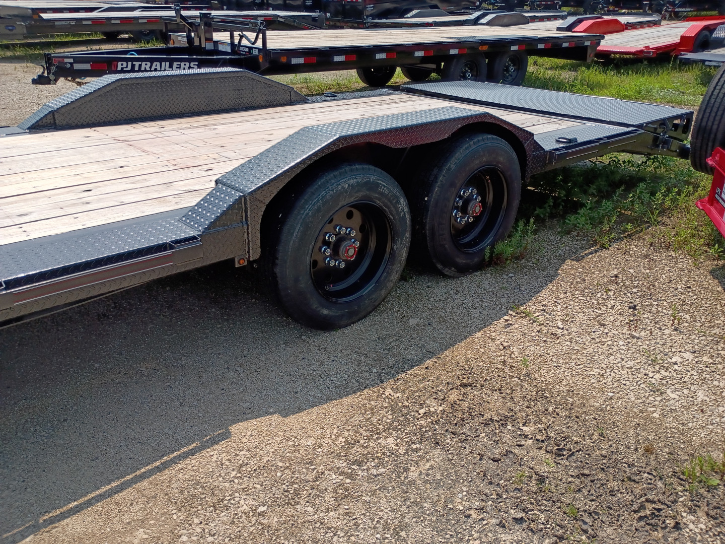 New 2025 Diamond C Trailers LPX208 26X80