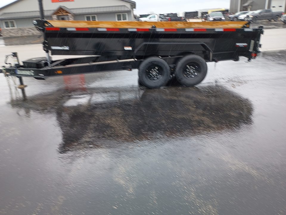 New 2025 Diamond C Trailers HDU208 16X82