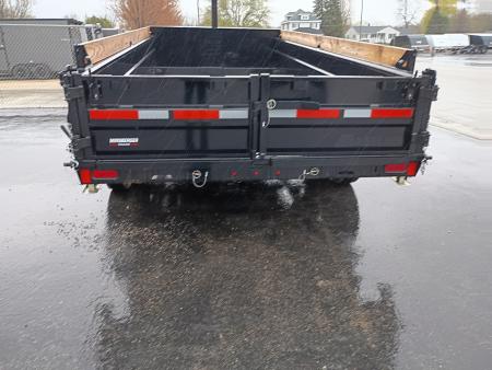 New 2025 Diamond C Trailers HDU208 16X82