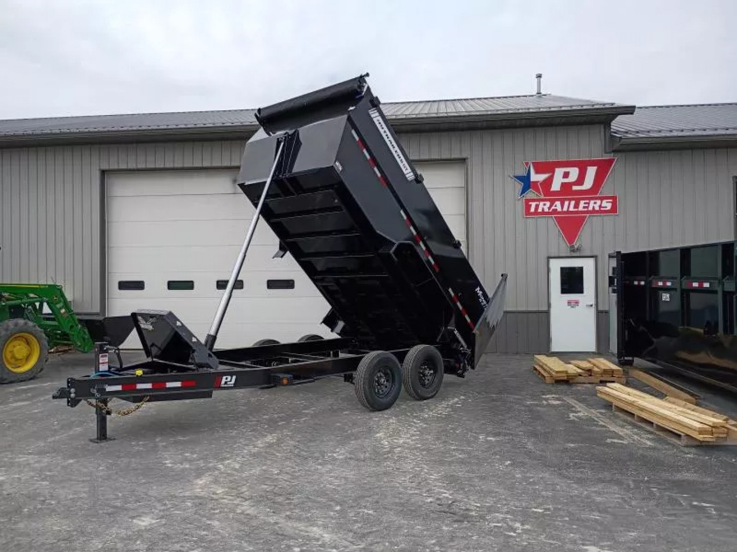 New 2026 PJ Trailers DT1142