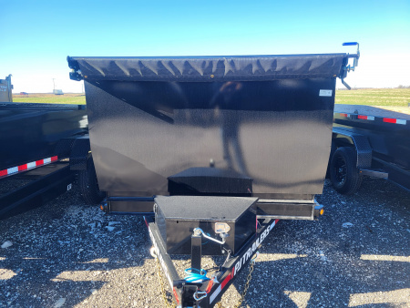 New 2025 PJ Trailers D7142