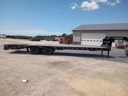 New 2025 PJ Trailers LD322