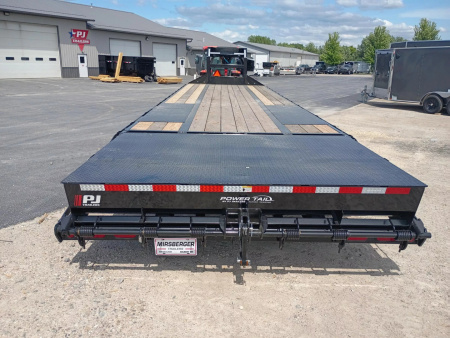 New 2025 PJ Trailers LD322