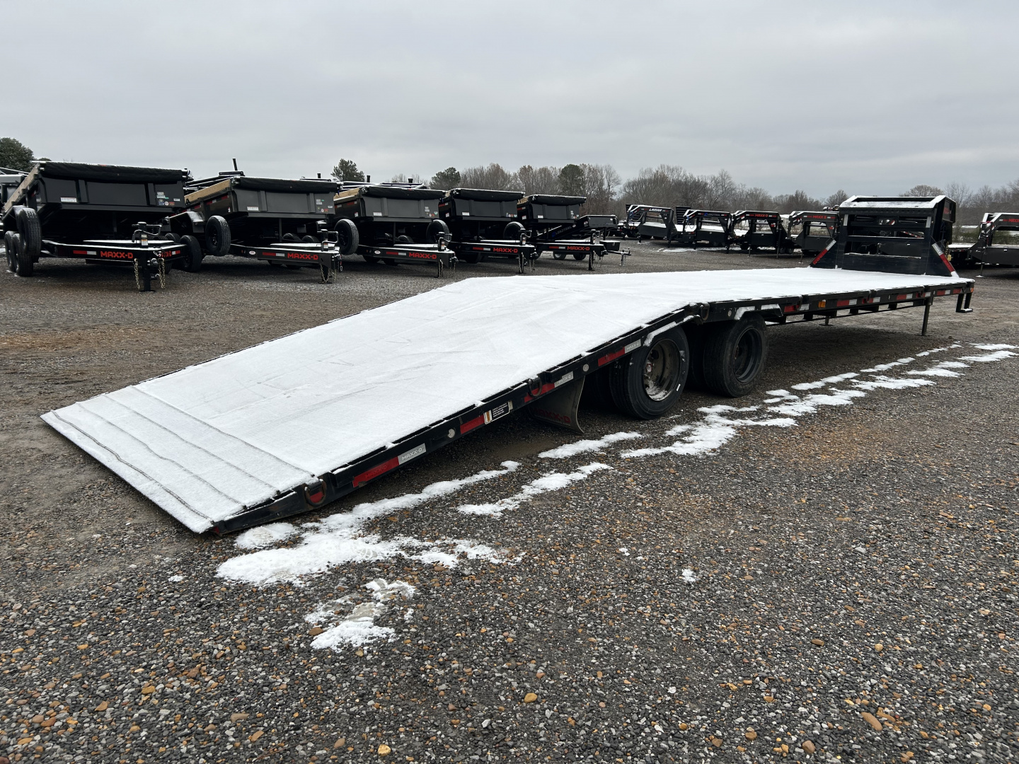 Used 2022 MAXXD 34' x 102" 30k Hyd Dove Gooseneck Trailer