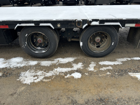 Used 2022 MAXXD 34' x 102" 30k Hyd Dove Gooseneck Trailer