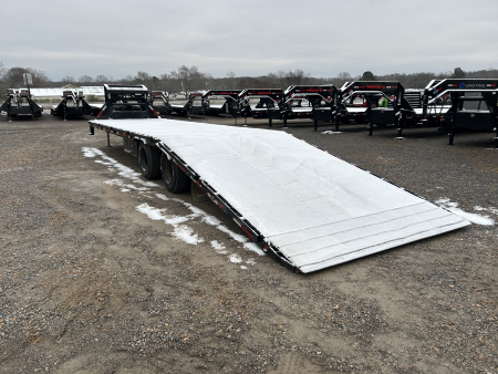 Used 2022 MAXXD 34' x 102" 30k Hyd Dove Gooseneck Trailer