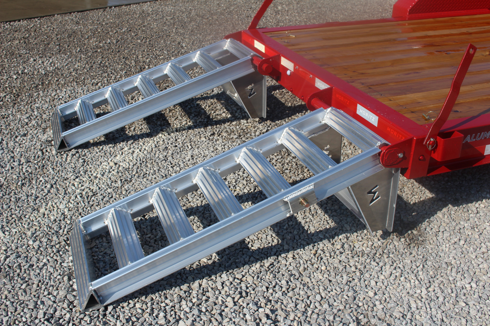 New 2025 Moritz ELBH 7' x 20' Low Pro - Aluminum Ramps - Equipment Trailer - 14000# GVW