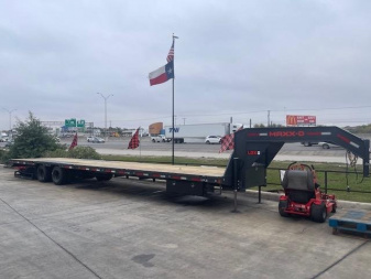 New 2023 MAXXD LDX - Low Profile Tandem Dual Flatbed Gooseneck Flatbed Trailer