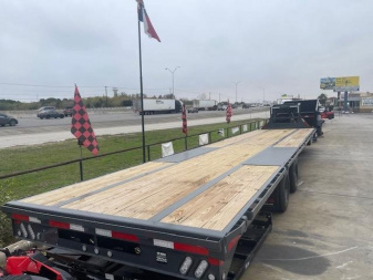 New 2023 MAXXD LDX - Low Profile Tandem Dual Flatbed Gooseneck Flatbed Trailer