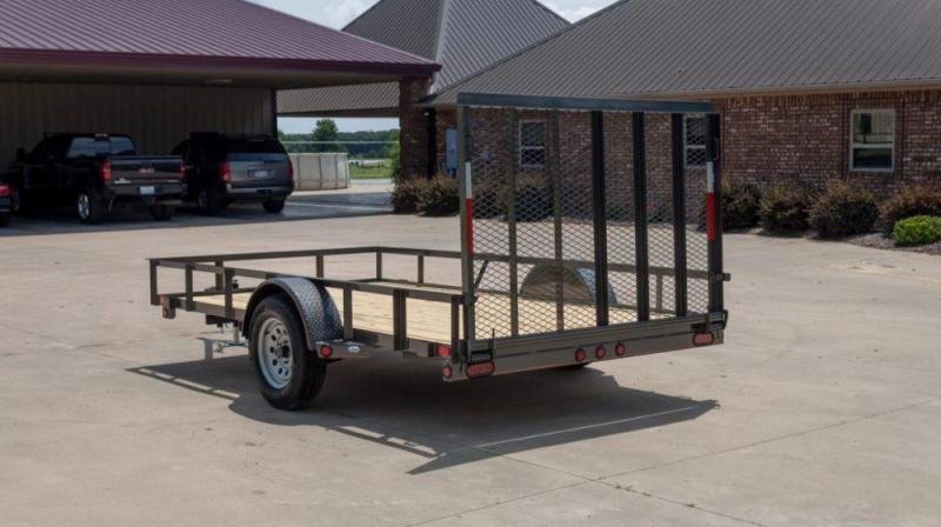 New 2022 MAXXD S3X - Angle Single Axle Utility Trailer Utility Trailer