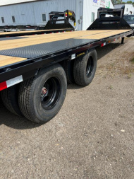 New 2024 Big Tex Trailers 22GN-30D5A Flatbed Trailer