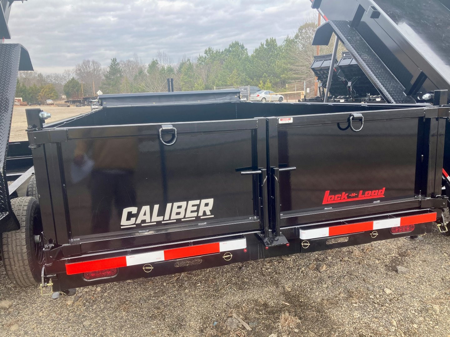 New 2025 Caliber Trailer Mfg 7X14 DUMP TRAILER